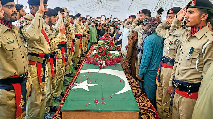 ইন্ডিয়া একরকম পরাজিত হয়েই হঠাৎ যুদ্ধ বন্ধের ঘোষণা দেয়